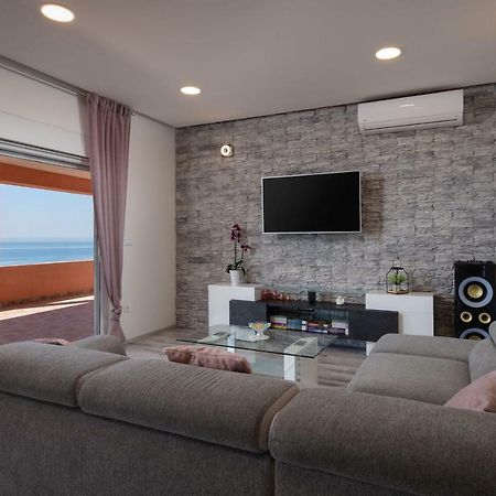 Luxury Apartment Nora Podstrana Esterno foto