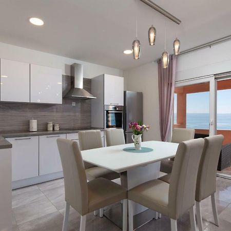Luxury Apartment Nora Podstrana Esterno foto