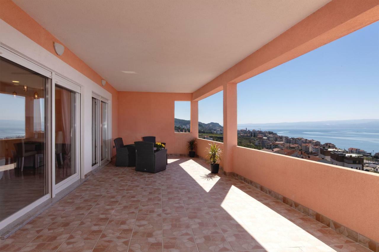 Luxury Apartment Nora Podstrana Esterno foto